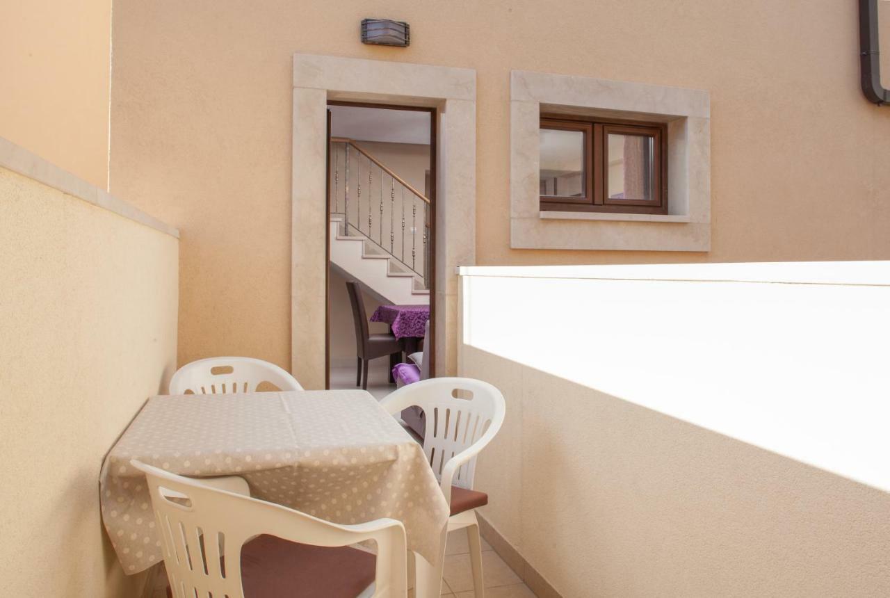 Apartments Kate Makarska Esterno foto